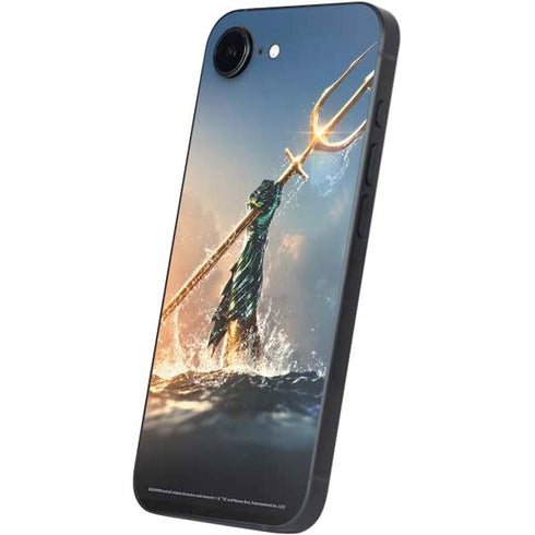DC Comics Aquaman Movie Poster Trident iPhone 16e Skin